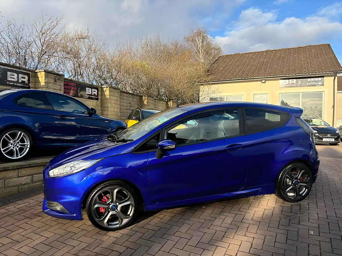 Used 2017 Ford Fiesta ST-2 Spirit Blue - Interior and Exterior details 5
