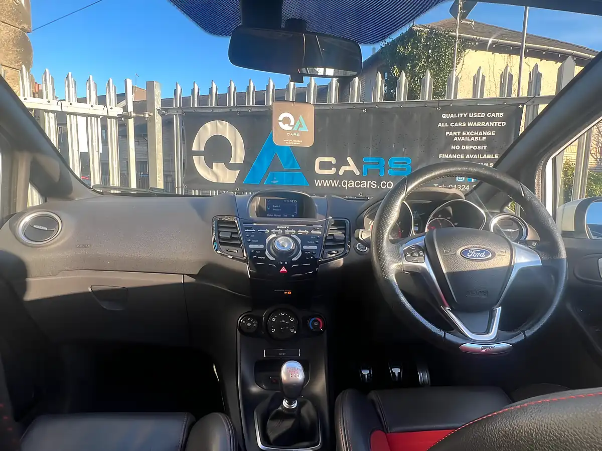 Used 2017 Ford Fiesta ST-2 White - Interior and Exterior details 12