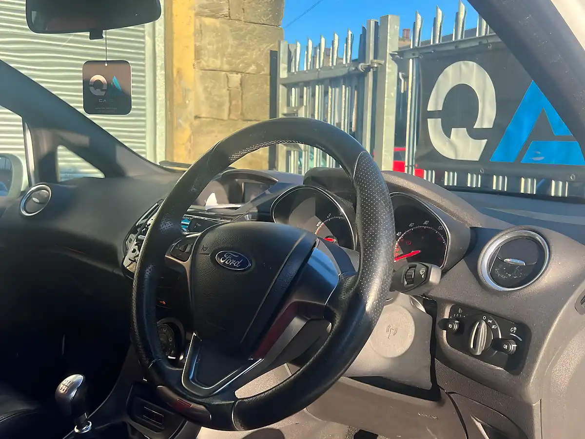 Used 2017 Ford Fiesta ST-2 White - Interior and Exterior details 9