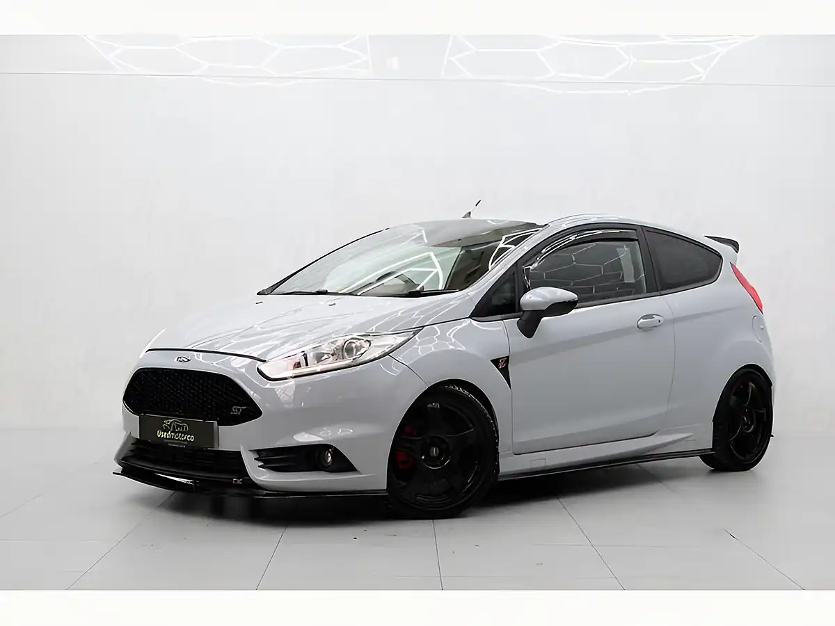 Used 2017 Ford Fiesta ST-200 Grey - Interior and Exterior details 4