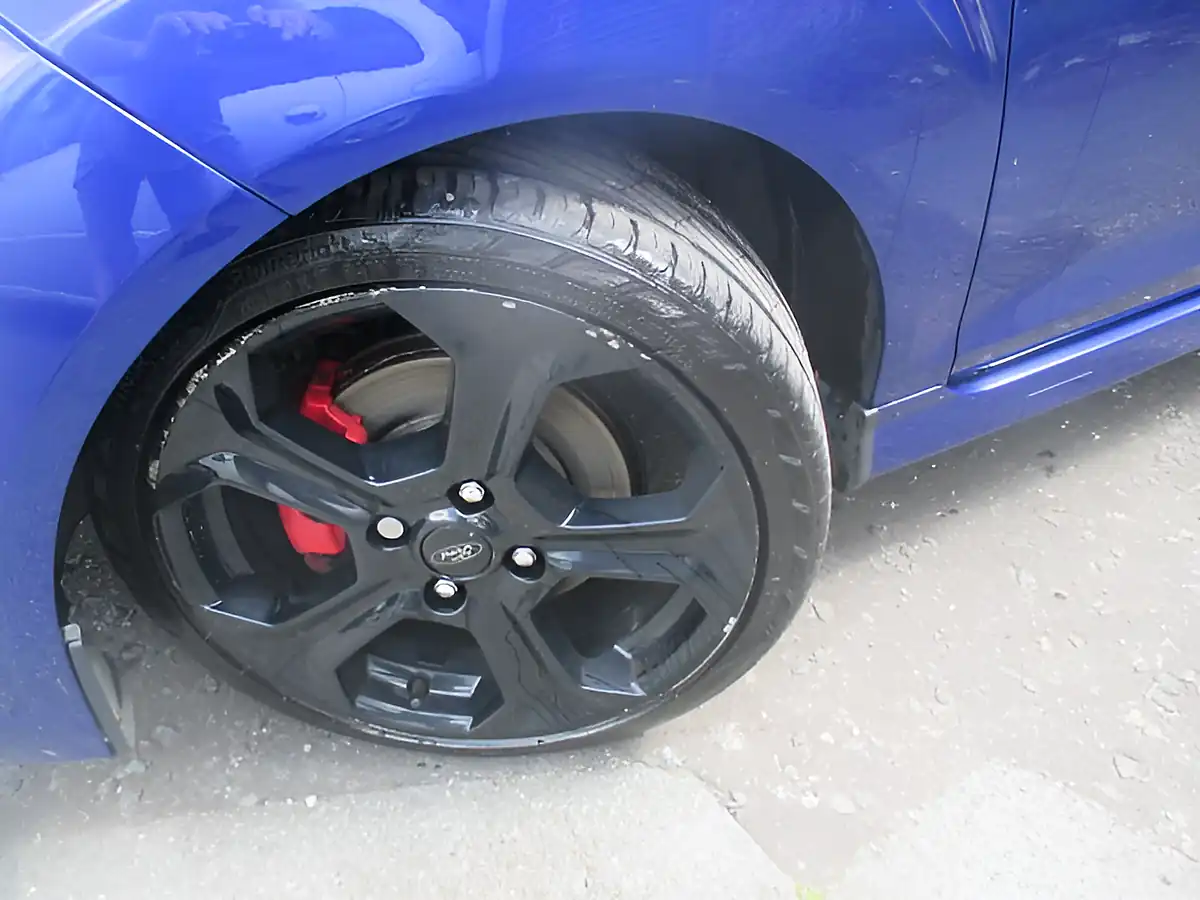 Used 2017 Ford Fiesta ST-3 Blue - Interior and Exterior details 6