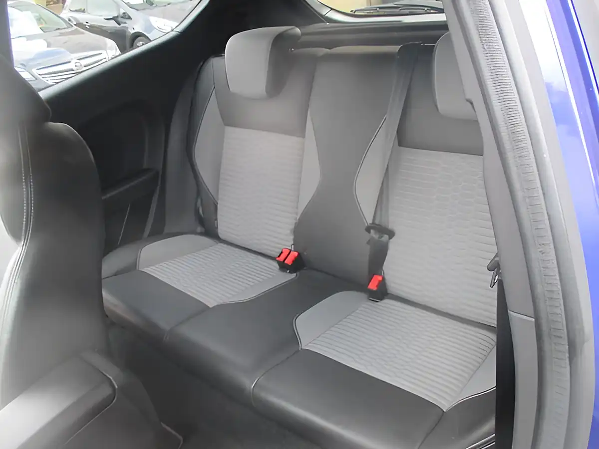 Used 2017 Ford Fiesta ST-3 Blue - Interior and Exterior details 8