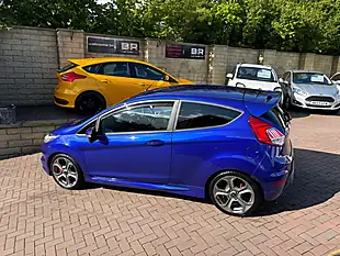 Used 2017 Ford Fiesta ST-3 Blue - Interior and Exterior details 6