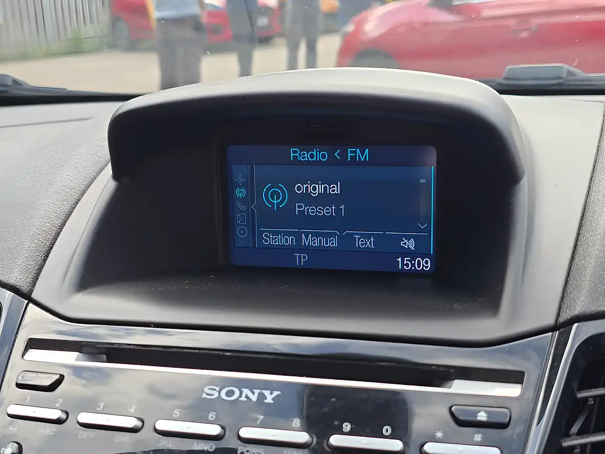 Used 2017 Ford Fiesta ST-3 Blue - Interior and Exterior details 9