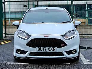 Used 2017 Ford Fiesta ST-3 Frozen White - Interior and Exterior details 3