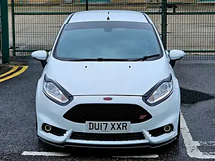 Used 2017 Ford Fiesta ST-3 Frozen White - Interior and Exterior details 4