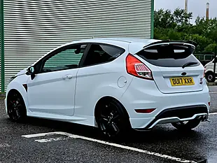 Used 2017 Ford Fiesta ST-3 Frozen White - Interior and Exterior details 9