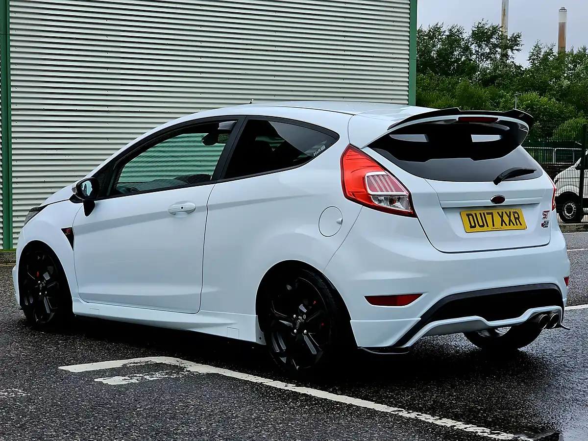 Used 2017 Ford Fiesta ST-3 Frozen White - Interior and Exterior details 9