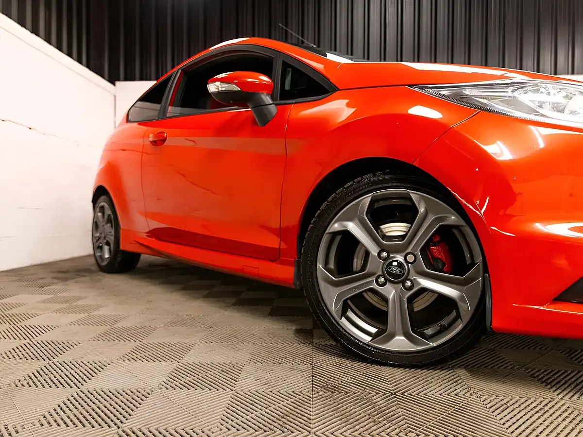 Used 2017 Ford Fiesta ST-3 Molten Orange - Interior and Exterior details 6