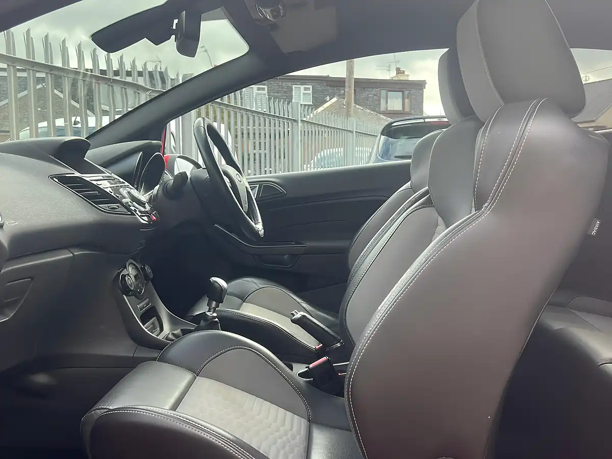 Used 2017 Ford Fiesta ST-3 Red - Interior and Exterior details 20