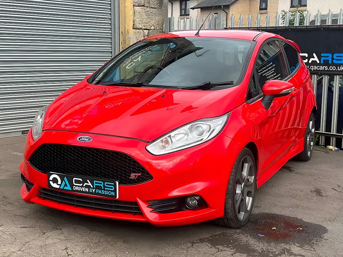Used 2017 Ford Fiesta ST-3 Red - Interior and Exterior details 3