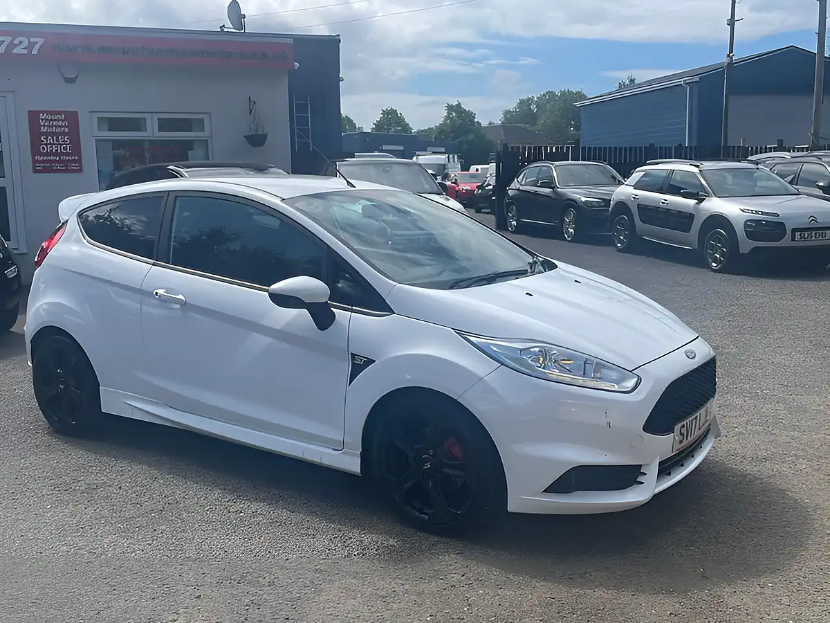 Used 2017 Ford Fiesta ST-3 White - Interior and Exterior details 10