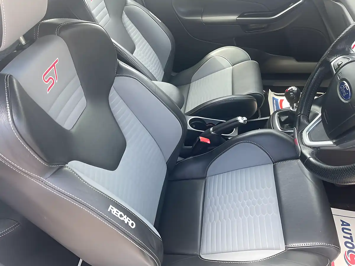 Used 2017 Ford Fiesta ST-3 White - Interior and Exterior details 15