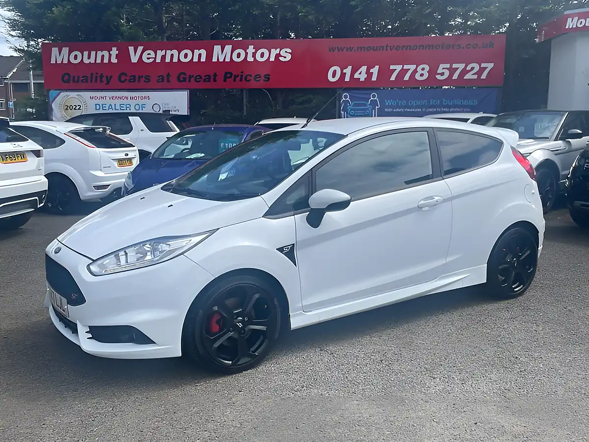 Used 2017 Ford Fiesta ST-3 White - Interior and Exterior details 5