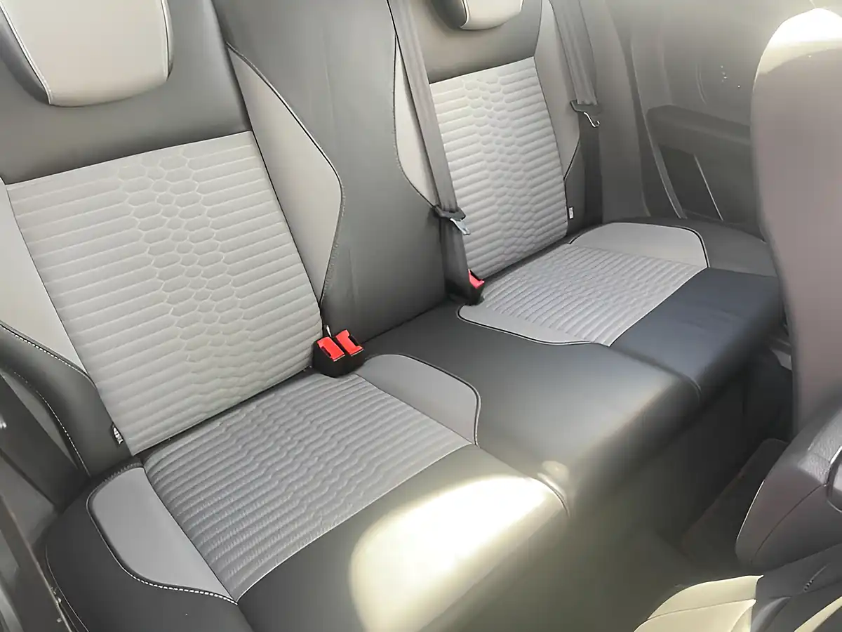 Used 2017 Ford Fiesta ST-3 White - Interior and Exterior details 15