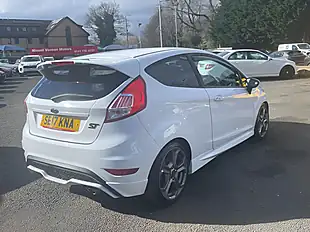 Used 2017 Ford Fiesta ST-3 White - Interior and Exterior details 7