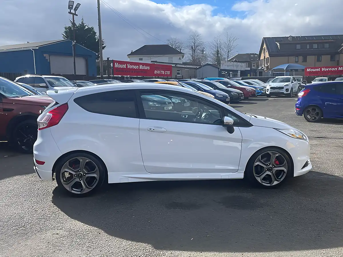 Used 2017 Ford Fiesta ST-3 White - Interior and Exterior details 8