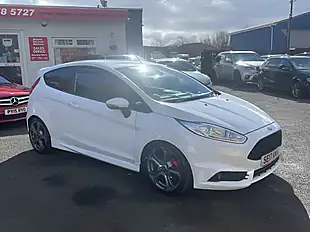Used 2017 Ford Fiesta ST-3 White - Interior and Exterior details 9