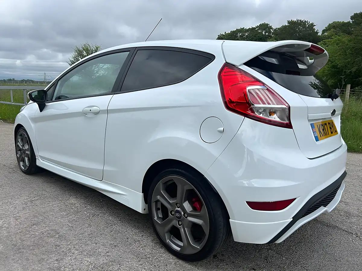 Used 2017 Ford Fiesta ST-3 White - Interior and Exterior details 12