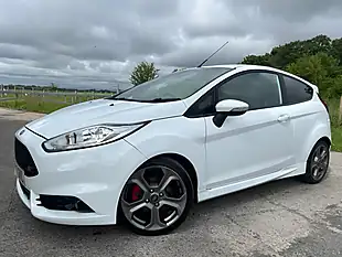Used 2017 Ford Fiesta ST-3 White - Interior and Exterior details 4