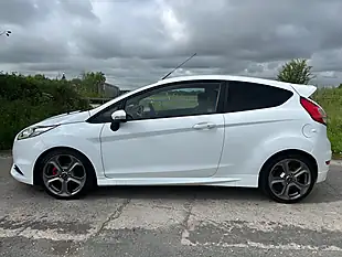 Used 2017 Ford Fiesta ST-3 White - Interior and Exterior details 5