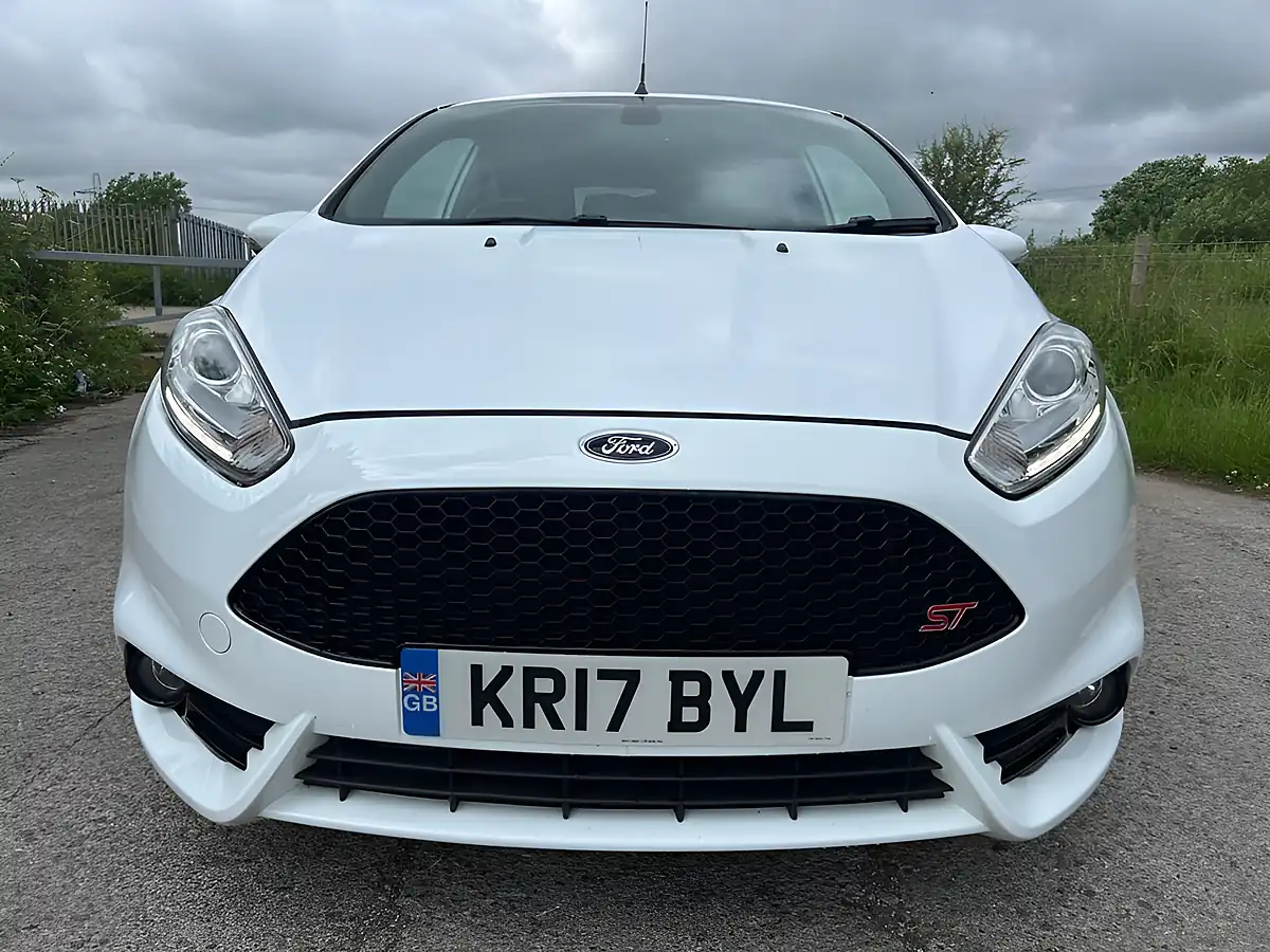 Used 2017 Ford Fiesta ST-3 White - Interior and Exterior details 7