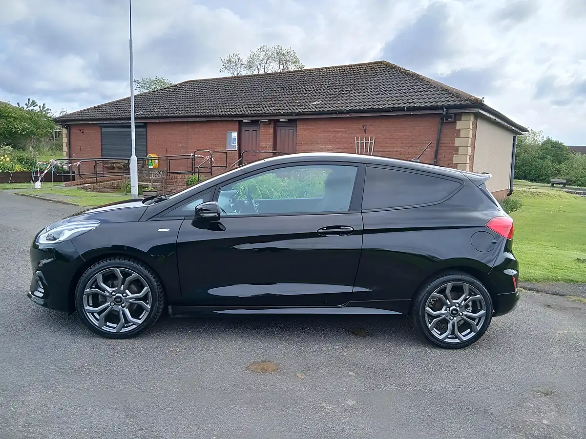 Used 2017 Ford Fiesta ST-Line Black - Interior and Exterior details 6