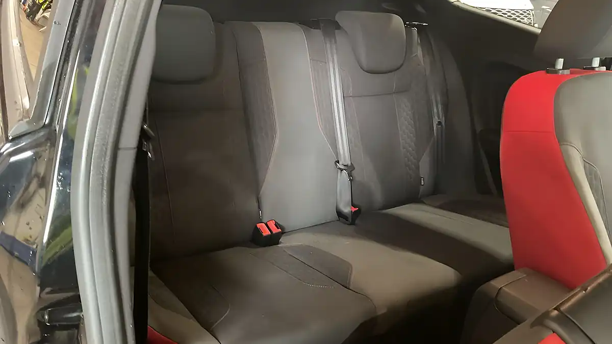 Used 2017 Ford Fiesta ST-Line Black - Interior and Exterior details 11