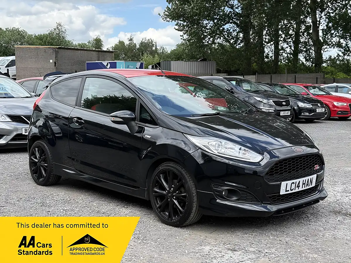 Used 2017 Ford Fiesta ST-Line Black - Front View