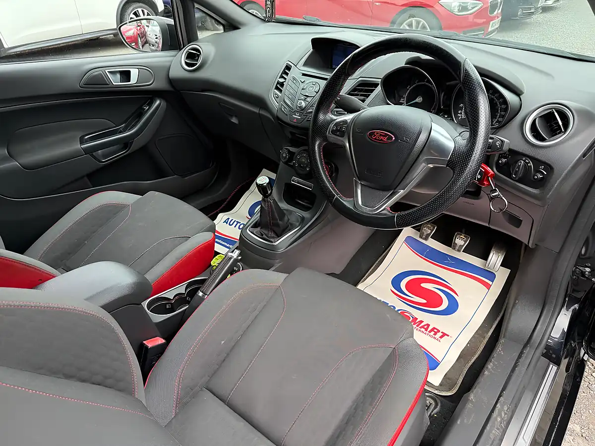 Used 2017 Ford Fiesta ST-Line Black - Interior and Exterior details 10