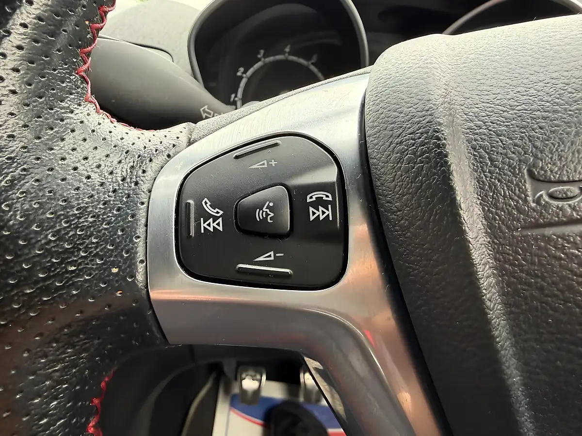 Used 2017 Ford Fiesta ST-Line Black - Interior and Exterior details 15
