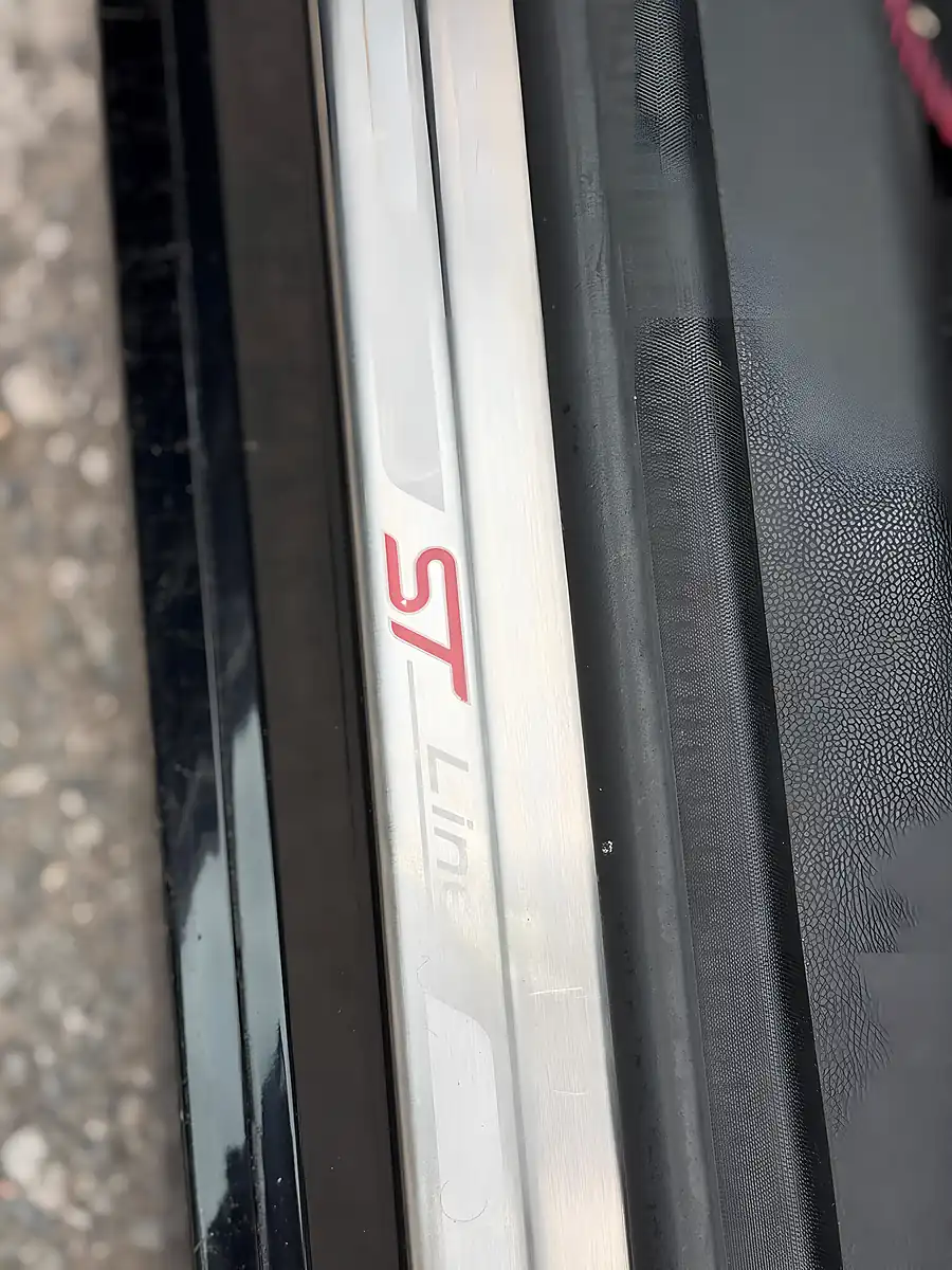 Used 2017 Ford Fiesta ST-Line Black - Interior and Exterior details 20