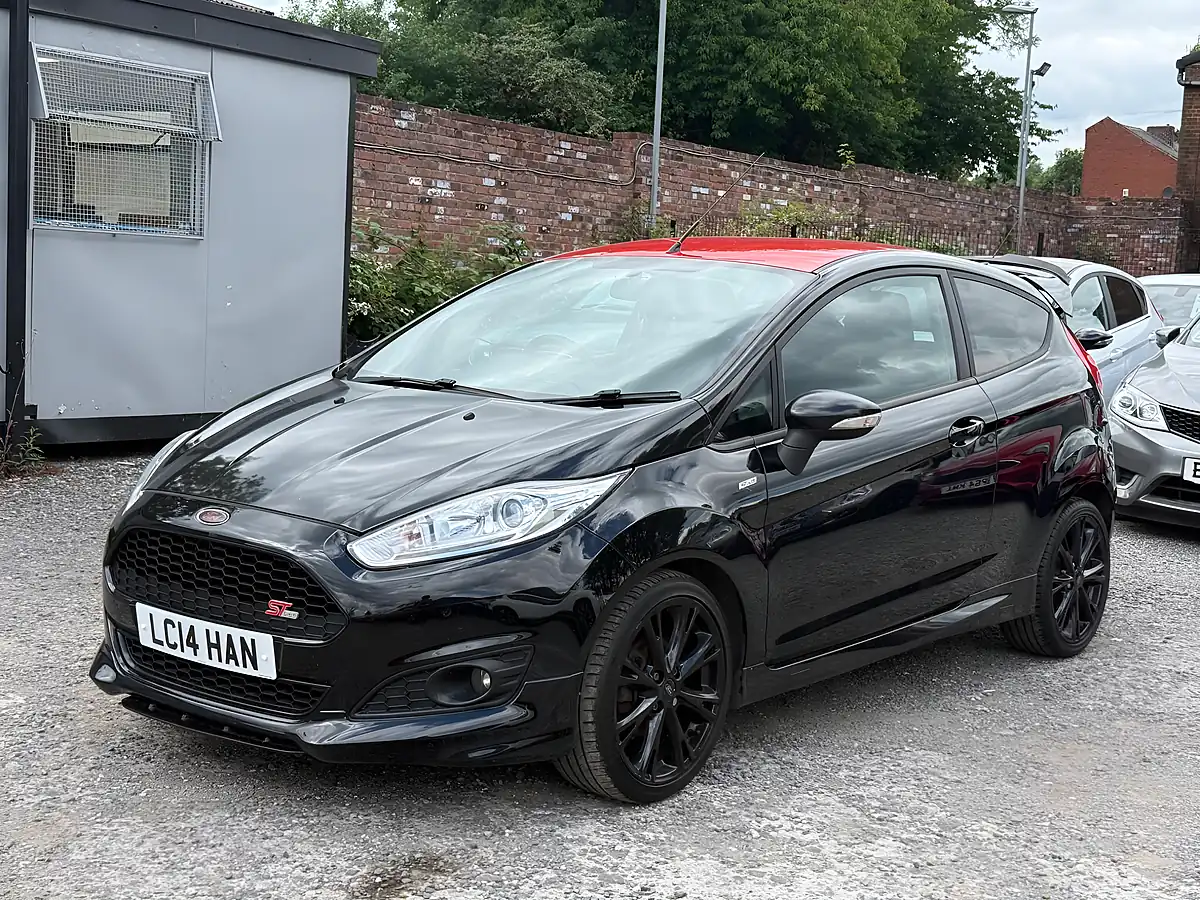 Used 2017 Ford Fiesta ST-Line Black - Interior and Exterior details 3