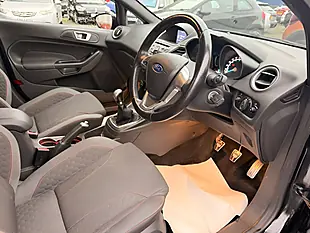 Used 2017 Ford Fiesta ST-Line Black - Interior and Exterior details 18