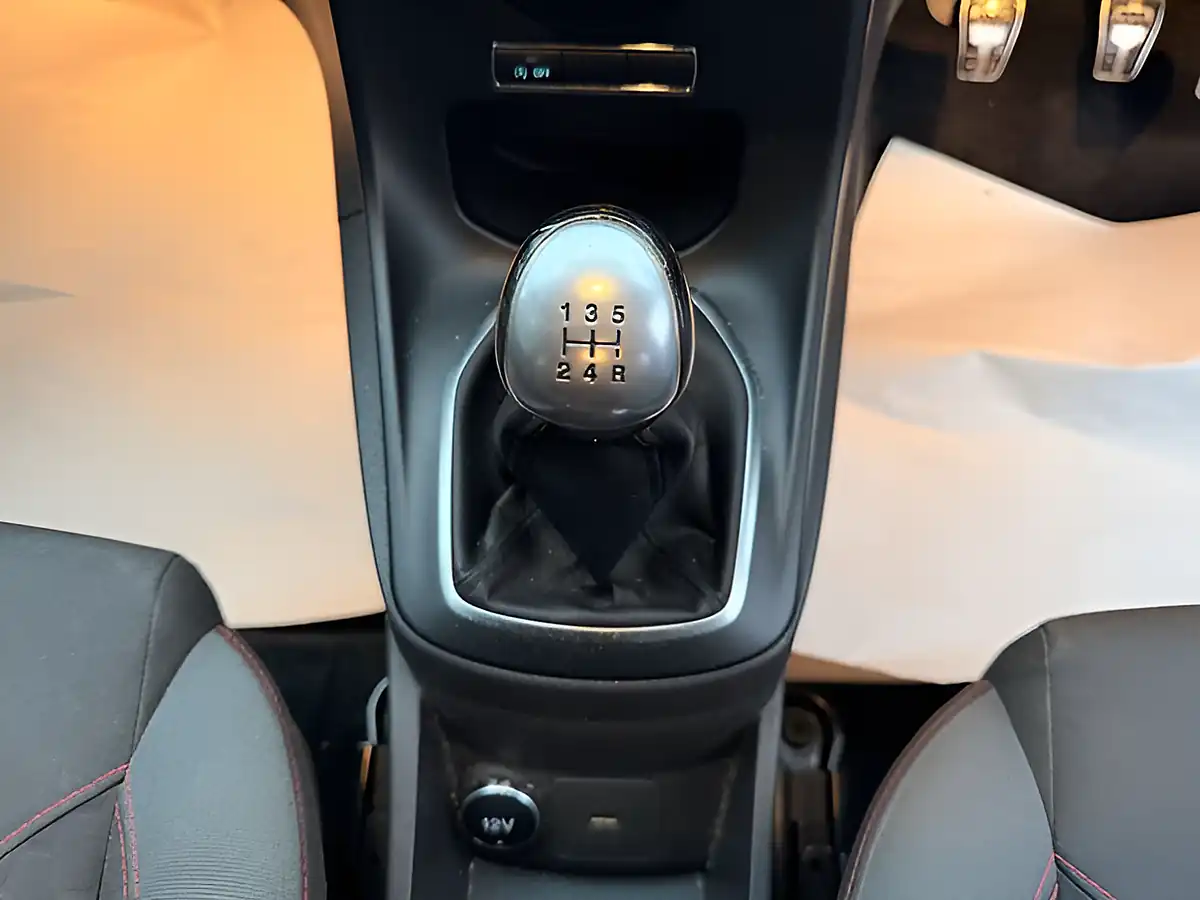 Used 2017 Ford Fiesta ST-Line Black - Interior and Exterior details 8