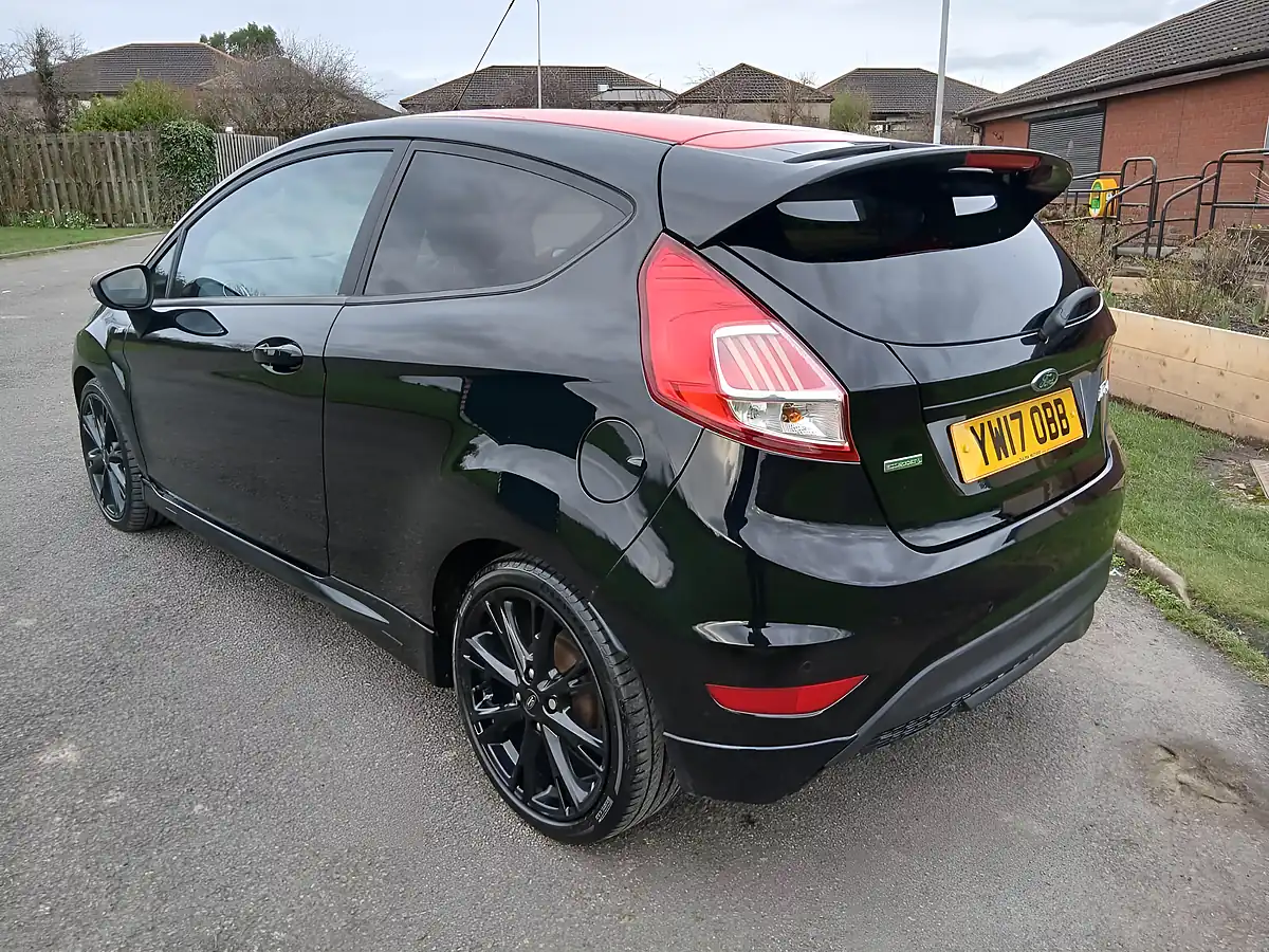 Used 2017 Ford Fiesta ST-Line Black - Interior and Exterior details 5