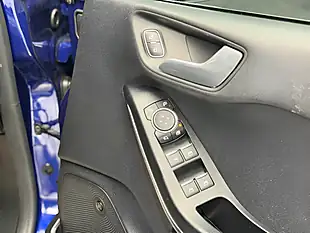 Used 2017 Ford Fiesta ST-Line Blue - Interior and Exterior details 10