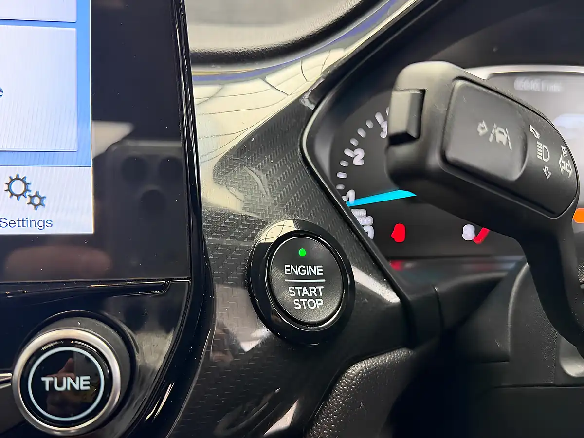 Used 2017 Ford Fiesta ST-Line Blue - Interior and Exterior details 17