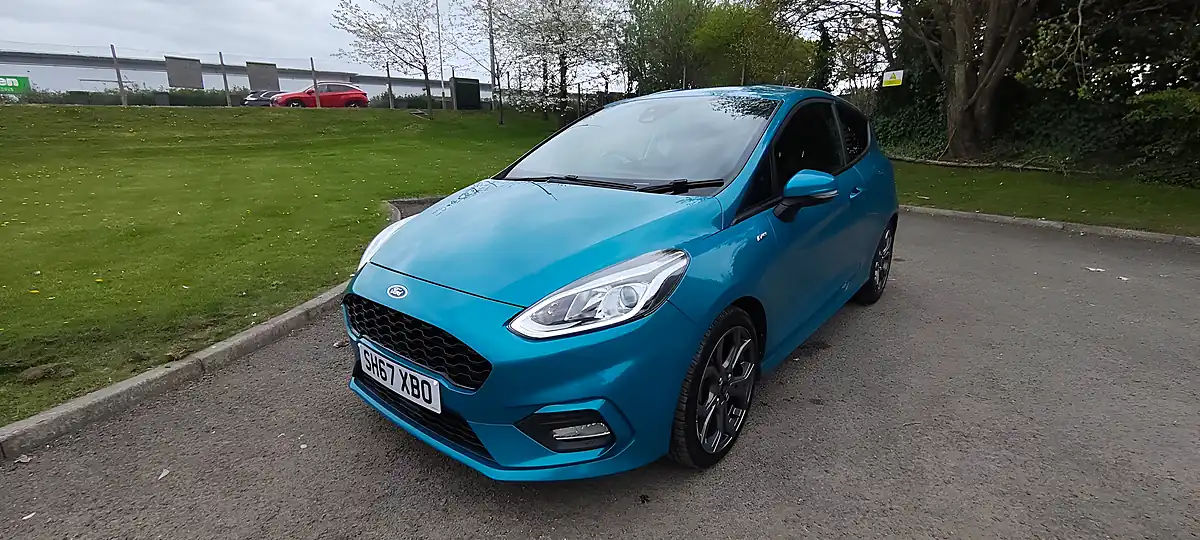 Used 2017 Ford Fiesta ST-Line Blue - Front View