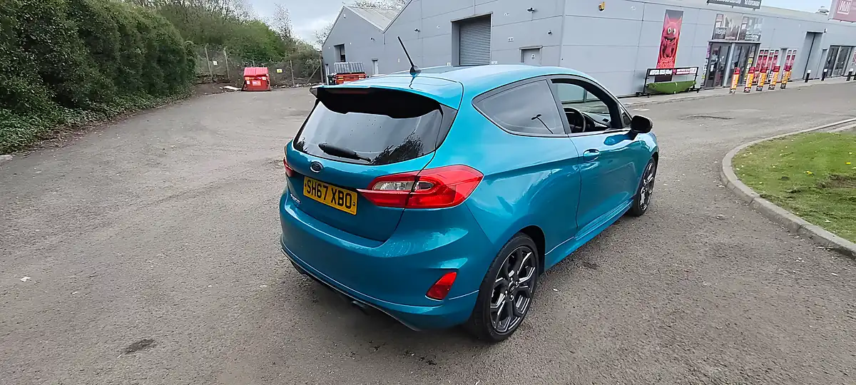 Used 2017 Ford Fiesta ST-Line Blue - Interior and Exterior details 5