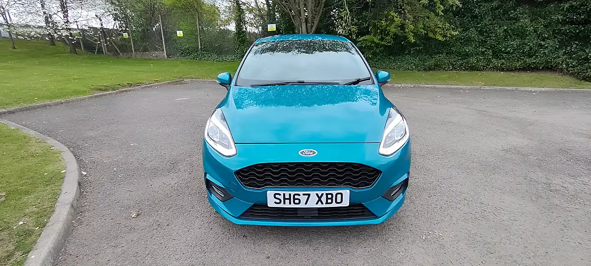 Used 2017 Ford Fiesta ST-Line Blue - Interior and Exterior details 8