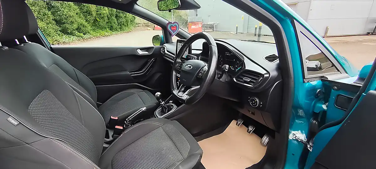 Used 2017 Ford Fiesta ST-Line Blue - Interior and Exterior details 9
