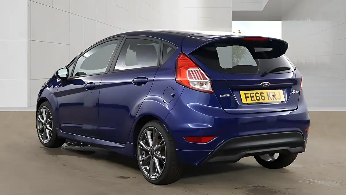 Used 2017 Ford Fiesta ST-Line Blue - Interior and Exterior details 4