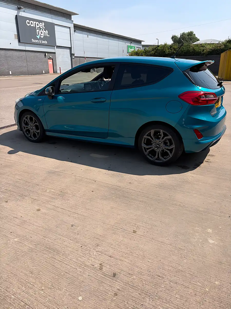 Used 2017 Ford Fiesta ST-Line Blue - Interior and Exterior details 3