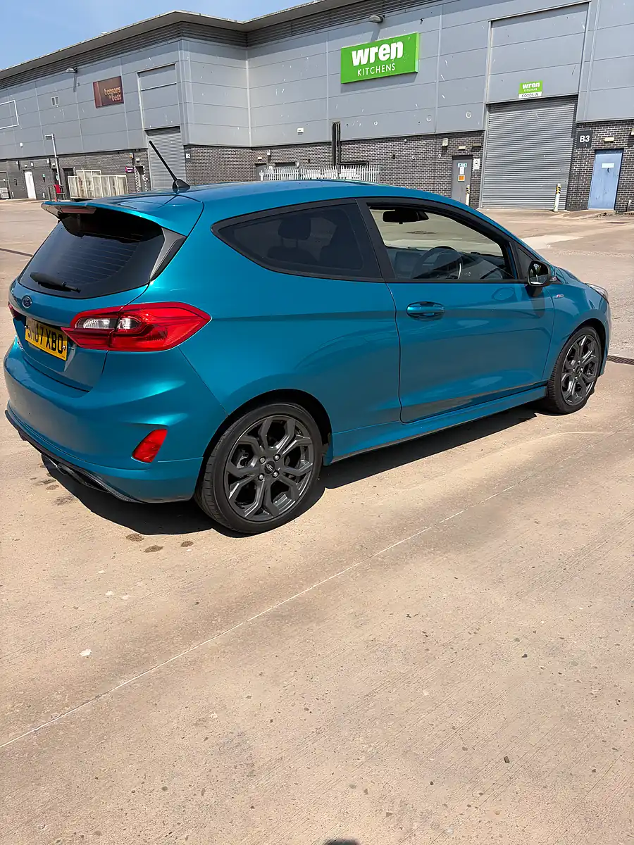 Used 2017 Ford Fiesta ST-Line Blue - Interior and Exterior details 5
