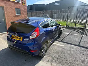 Used 2017 Ford Fiesta ST-Line Blue - Interior and Exterior details 10