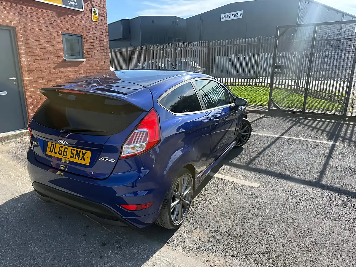 Used 2017 Ford Fiesta ST-Line Blue - Interior and Exterior details 10