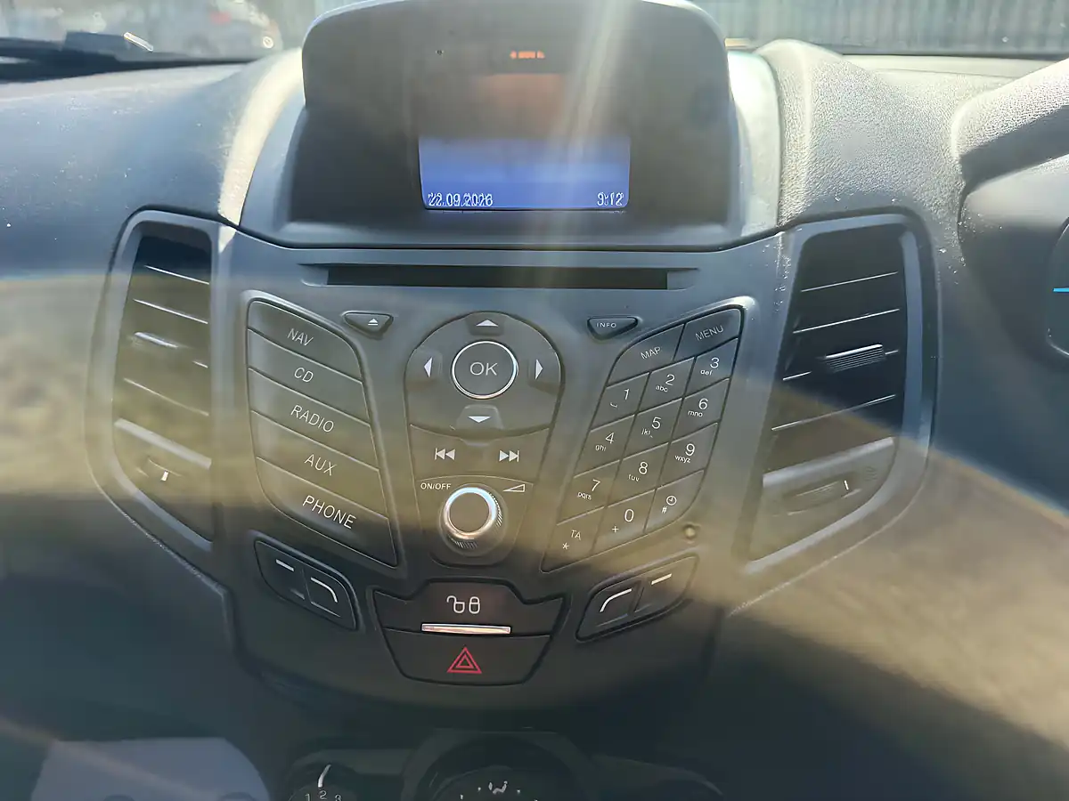 Used 2017 Ford Fiesta ST-Line Blue - Interior and Exterior details 16