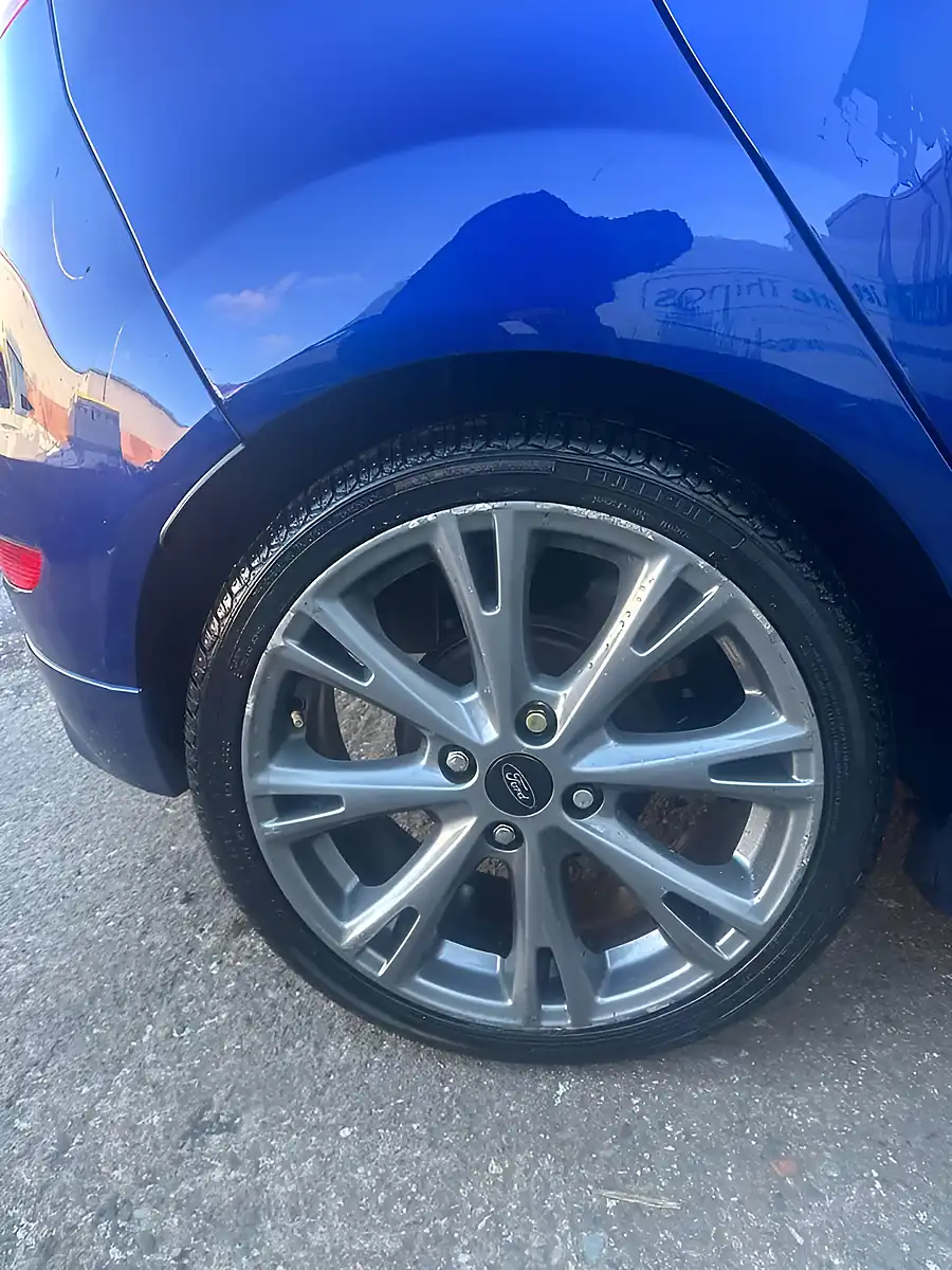 Used 2017 Ford Fiesta ST-Line Blue - Interior and Exterior details 10