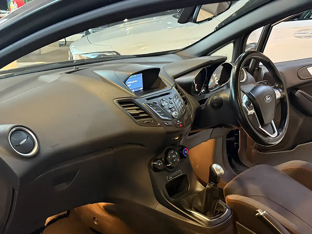 Used 2017 Ford Fiesta ST-Line Grey - Interior and Exterior details 15